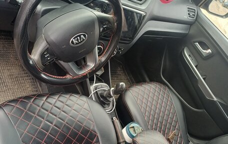 KIA Rio III рестайлинг, 2013 год, 850 000 рублей, 6 фотография