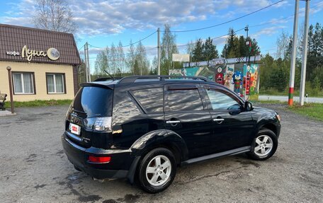 Mitsubishi Outlander III рестайлинг 3, 2011 год, 1 100 000 рублей, 7 фотография