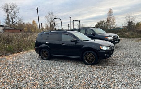 Mitsubishi Outlander III рестайлинг 3, 2011 год, 1 100 000 рублей, 3 фотография