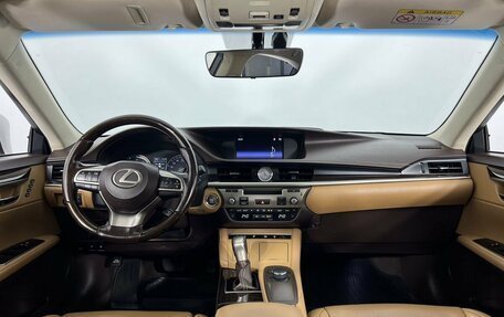 Lexus ES VII, 2017 год, 2 800 000 рублей, 15 фотография