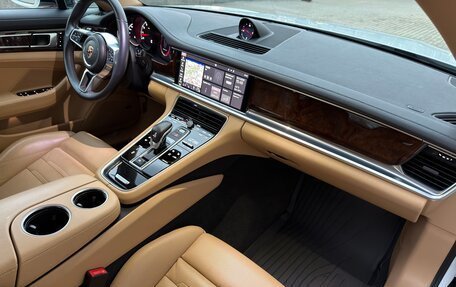 Porsche Panamera II рестайлинг, 2019 год, 5 750 000 рублей, 24 фотография