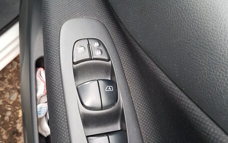 Nissan Serena IV, 2013 год, 1 250 000 рублей, 12 фотография