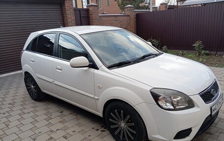 KIA Rio II, 2011 год, 800 000 рублей, 3 фотография