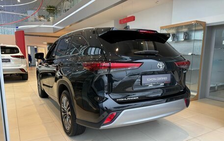 Toyota Highlander, 2025 год, 6 700 000 рублей, 4 фотография