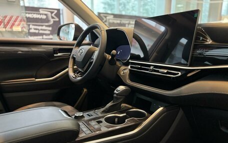 Toyota Highlander, 2025 год, 6 700 000 рублей, 22 фотография