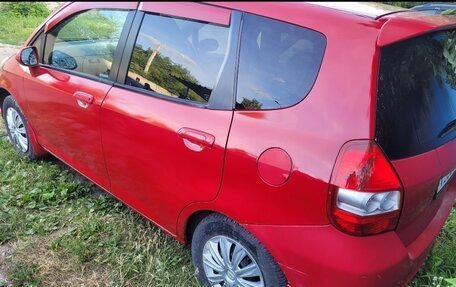 Honda Fit III, 2002 год, 260 000 рублей, 2 фотография