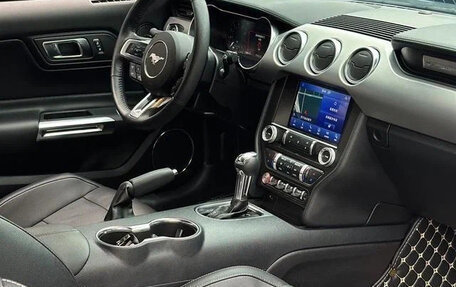 Ford Mustang VI рестайлинг, 2021 год, 2 750 000 рублей, 4 фотография