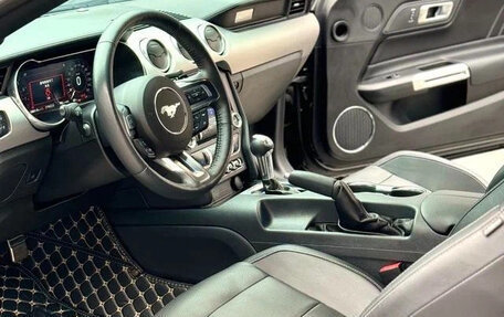 Ford Mustang VI рестайлинг, 2021 год, 2 750 000 рублей, 3 фотография