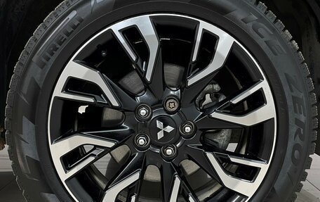 Mitsubishi Outlander III рестайлинг 3, 2022 год, 3 299 000 рублей, 15 фотография