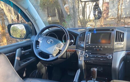 Toyota Land Cruiser 200, 2010 год, 3 700 000 рублей, 2 фотография