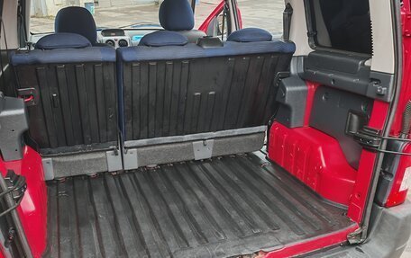 Peugeot Partner II рестайлинг 2, 2010 год, 850 000 рублей, 8 фотография