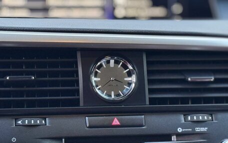 Lexus RX IV рестайлинг, 2018 год, 4 850 000 рублей, 14 фотография