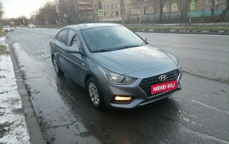 Hyundai Solaris II рестайлинг, 2017 год, 1 000 050 рублей, 1 фотография