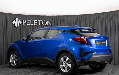 Toyota C-HR I рестайлинг, 2018 год, 2 570 000 рублей, 4 фотография