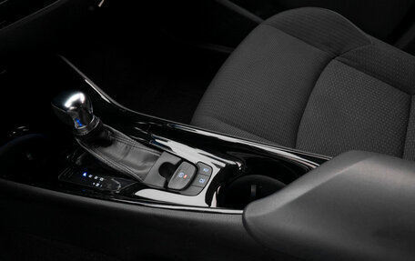 Toyota C-HR I рестайлинг, 2018 год, 2 570 000 рублей, 14 фотография