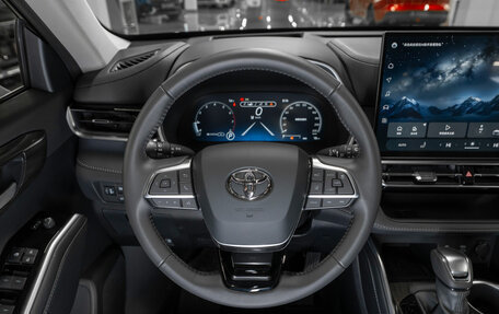 Toyota Highlander, 2025 год, 6 150 000 рублей, 13 фотография