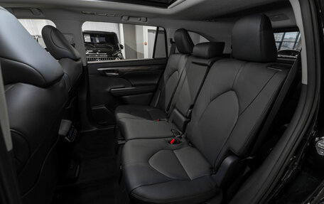 Toyota Highlander, 2025 год, 6 150 000 рублей, 15 фотография