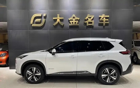 Nissan X-Trail, 2023 год, 2 426 000 рублей, 2 фотография