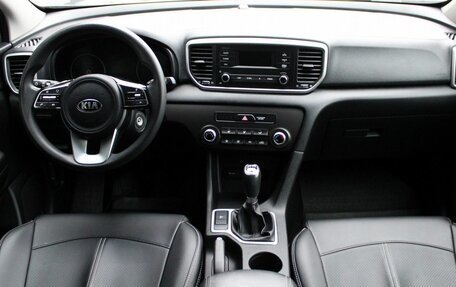 KIA Sportage IV рестайлинг, 2019 год, 1 799 000 рублей, 10 фотография