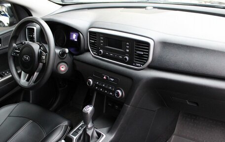 KIA Sportage IV рестайлинг, 2019 год, 1 799 000 рублей, 16 фотография