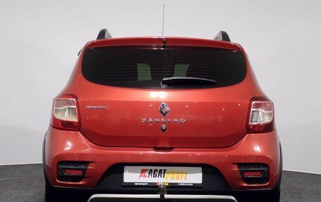 Renault Sandero II рестайлинг, 2017 год, 900 000 рублей, 6 фотография