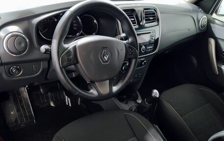 Renault Sandero II рестайлинг, 2017 год, 900 000 рублей, 12 фотография