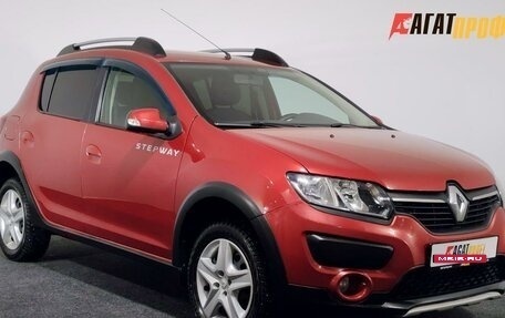 Renault Sandero II рестайлинг, 2017 год, 900 000 рублей, 3 фотография