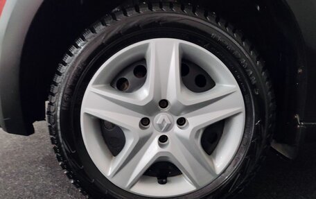 Renault Sandero II рестайлинг, 2017 год, 900 000 рублей, 23 фотография