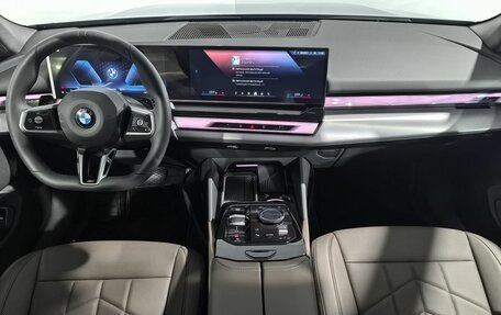 BMW 5 серия, 2025 год, 8 550 000 рублей, 13 фотография