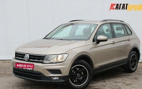 Volkswagen Tiguan II, 2018 год, 2 100 000 рублей, 2 фотография