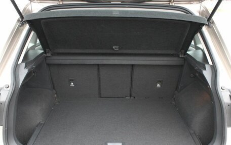 Volkswagen Tiguan II, 2018 год, 2 100 000 рублей, 11 фотография