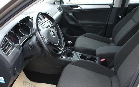 Volkswagen Tiguan II, 2018 год, 2 100 000 рублей, 15 фотография