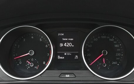 Volkswagen Tiguan II, 2018 год, 2 100 000 рублей, 12 фотография