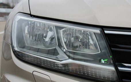 Volkswagen Tiguan II, 2018 год, 2 100 000 рублей, 19 фотография