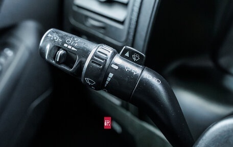 Hummer H3, 2008 год, 1 820 000 рублей, 13 фотография