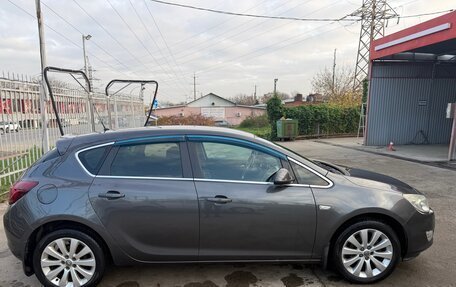 Opel Astra J, 2011 год, 900 000 рублей, 7 фотография
