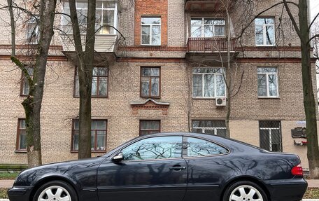 Mercedes-Benz CLK-Класс, 2001 год, 900 000 рублей, 2 фотография