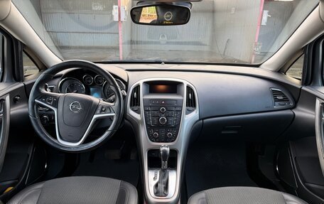 Opel Astra J, 2011 год, 900 000 рублей, 2 фотография