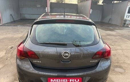 Opel Astra J, 2011 год, 900 000 рублей, 8 фотография