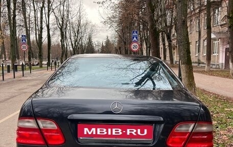 Mercedes-Benz CLK-Класс, 2001 год, 900 000 рублей, 4 фотография