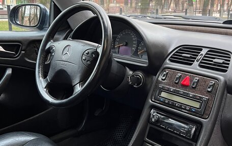 Mercedes-Benz CLK-Класс, 2001 год, 900 000 рублей, 12 фотография