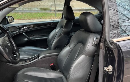 Mercedes-Benz CLK-Класс, 2001 год, 900 000 рублей, 23 фотография