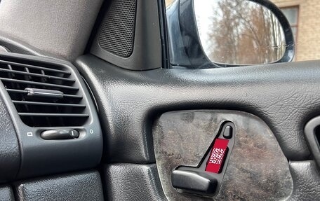 Mercedes-Benz CLK-Класс, 2001 год, 900 000 рублей, 27 фотография