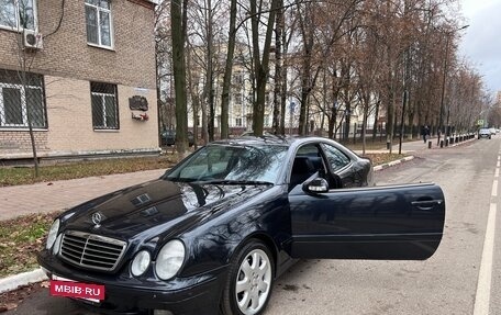 Mercedes-Benz CLK-Класс, 2001 год, 900 000 рублей, 28 фотография
