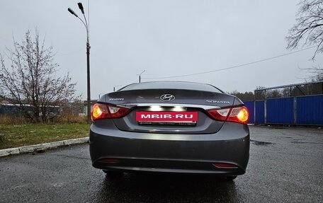 Hyundai Sonata VI, 2011 год, 1 250 000 рублей, 6 фотография