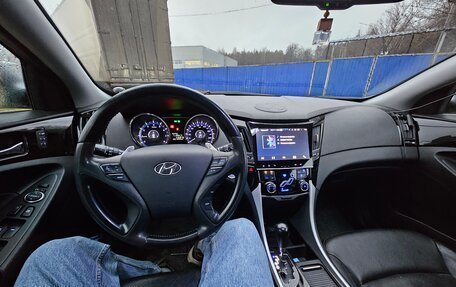 Hyundai Sonata VI, 2011 год, 1 250 000 рублей, 10 фотография