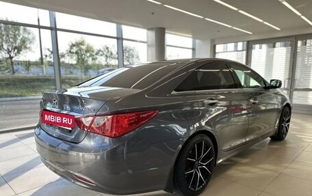 Hyundai Sonata VI, 2011 год, 1 250 000 рублей, 12 фотография