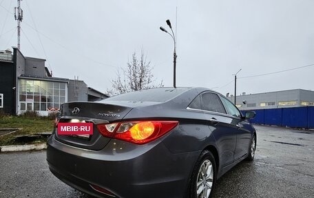 Hyundai Sonata VI, 2011 год, 1 250 000 рублей, 5 фотография