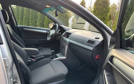 Opel Astra H, 2011 год, 605 000 рублей, 25 фотография