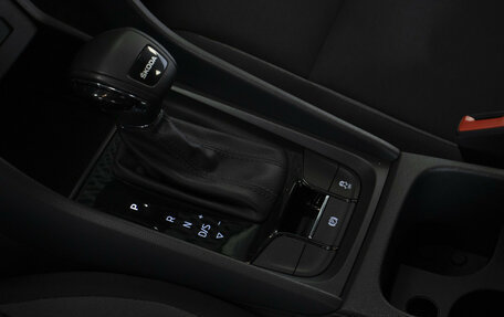 Skoda Karoq I, 2020 год, 2 355 000 рублей, 19 фотография